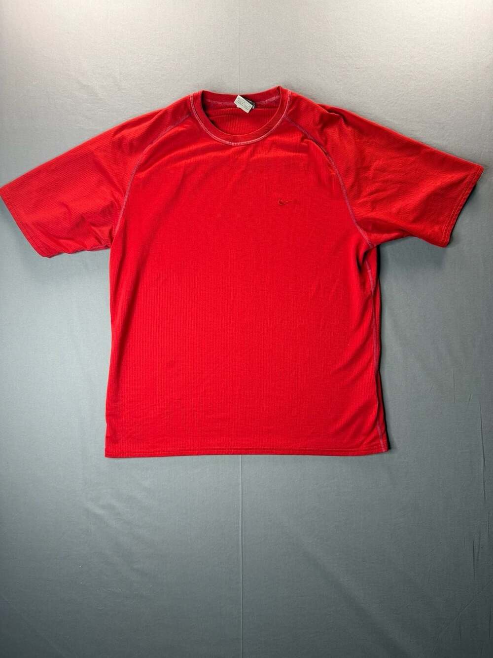 Vintage Nike Sphere Dry Red Waffle Knit Short Sleeve Athletic Shirt Men's Med